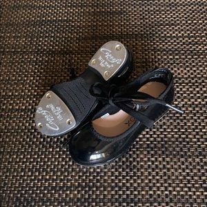 Capezio tap shoes size 6.5 little girl